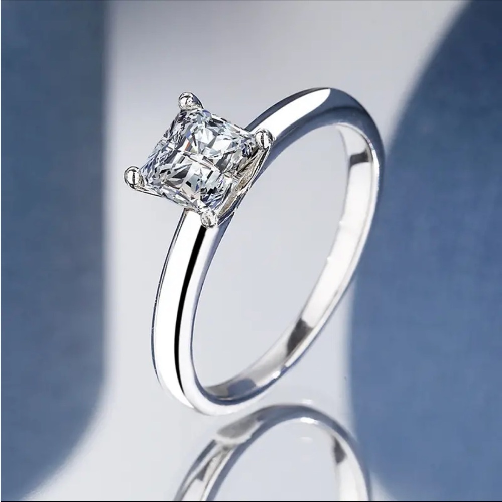 925 Sterling Silver 1ct Moissanite Ring